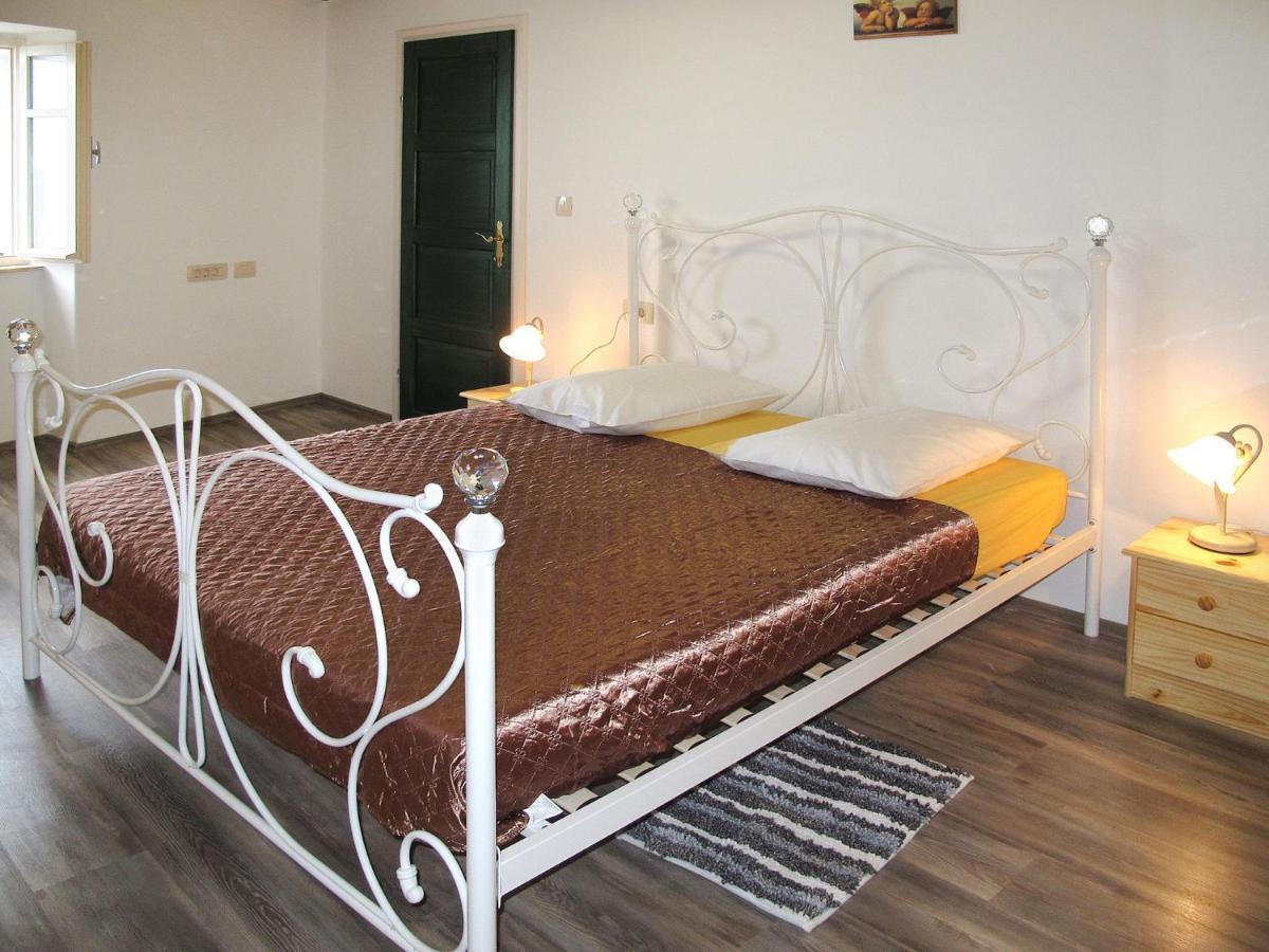 Holiday Home Matea - Mod207 By Interhome Martina المظهر الخارجي الصورة